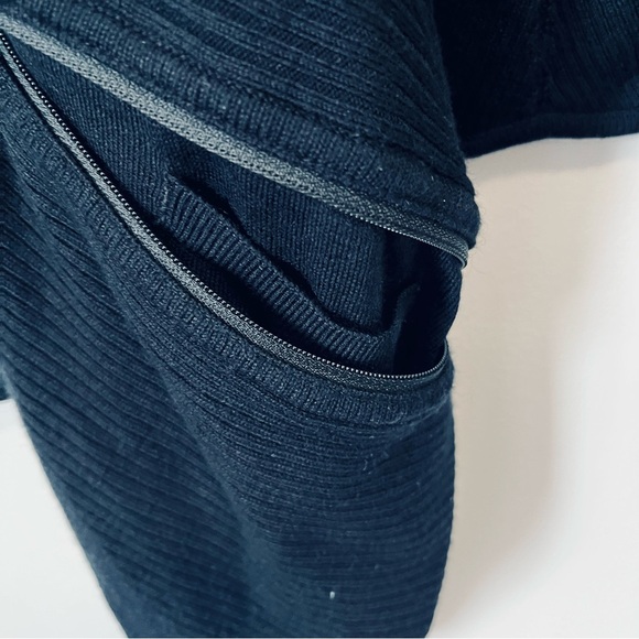 Lululemon Resolution Wrap Black Size 8 - Picture 5 of 12